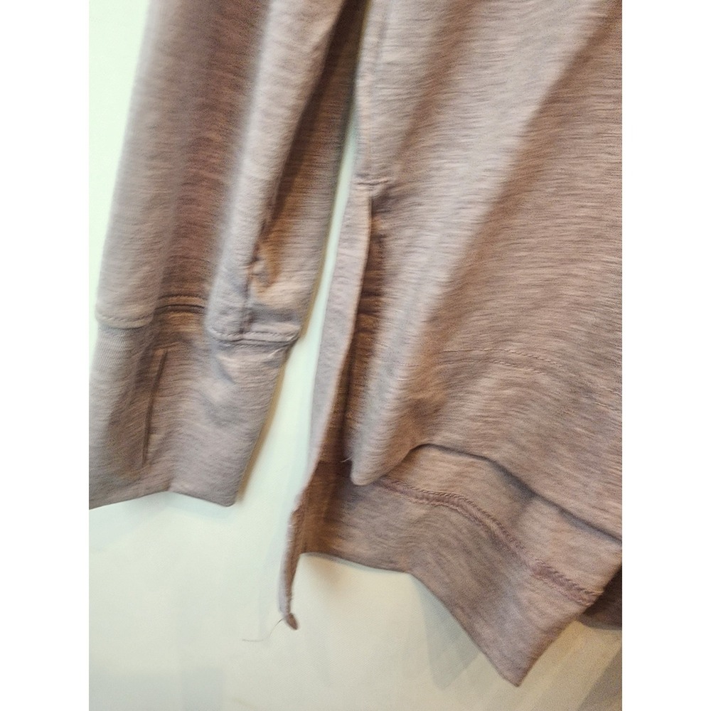 All In Motion Lilac Purple Active Long Sleeve Top Thumbholes Relaxed Fit L NWT‎ - Picture 3 of 8